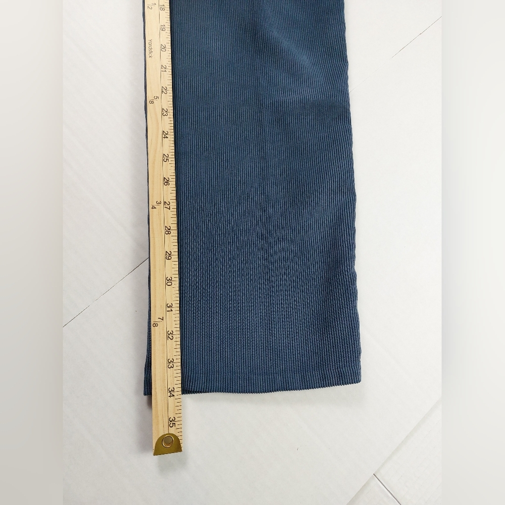 Peter Millar Nanoluxe Corduroy Pants Mens Size 36x34 Blue Straight Leg MF15B91 - Picture 6 of 12